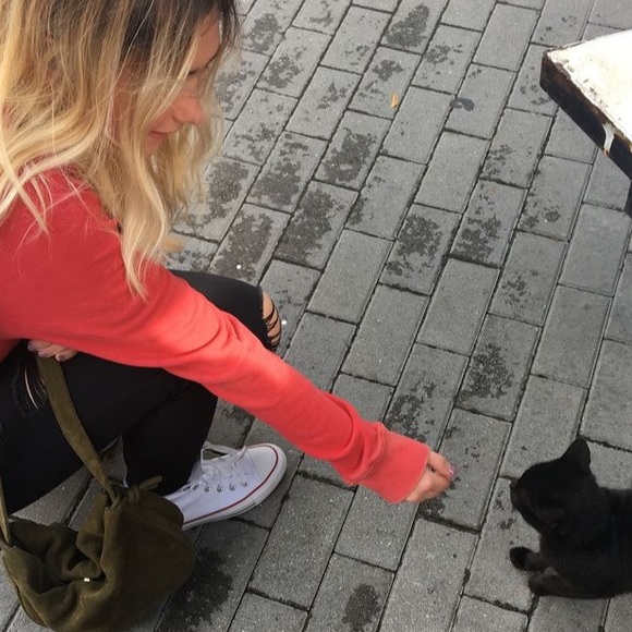 Meet your Posher, Jess - Picture 1 of 1